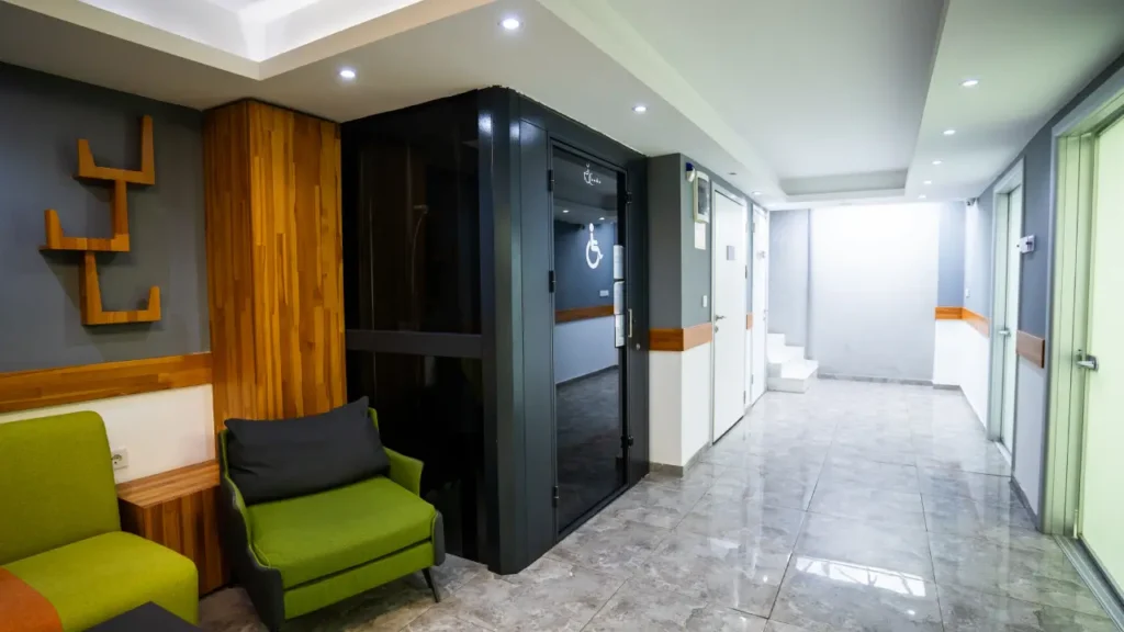 AKM Clinic corridor